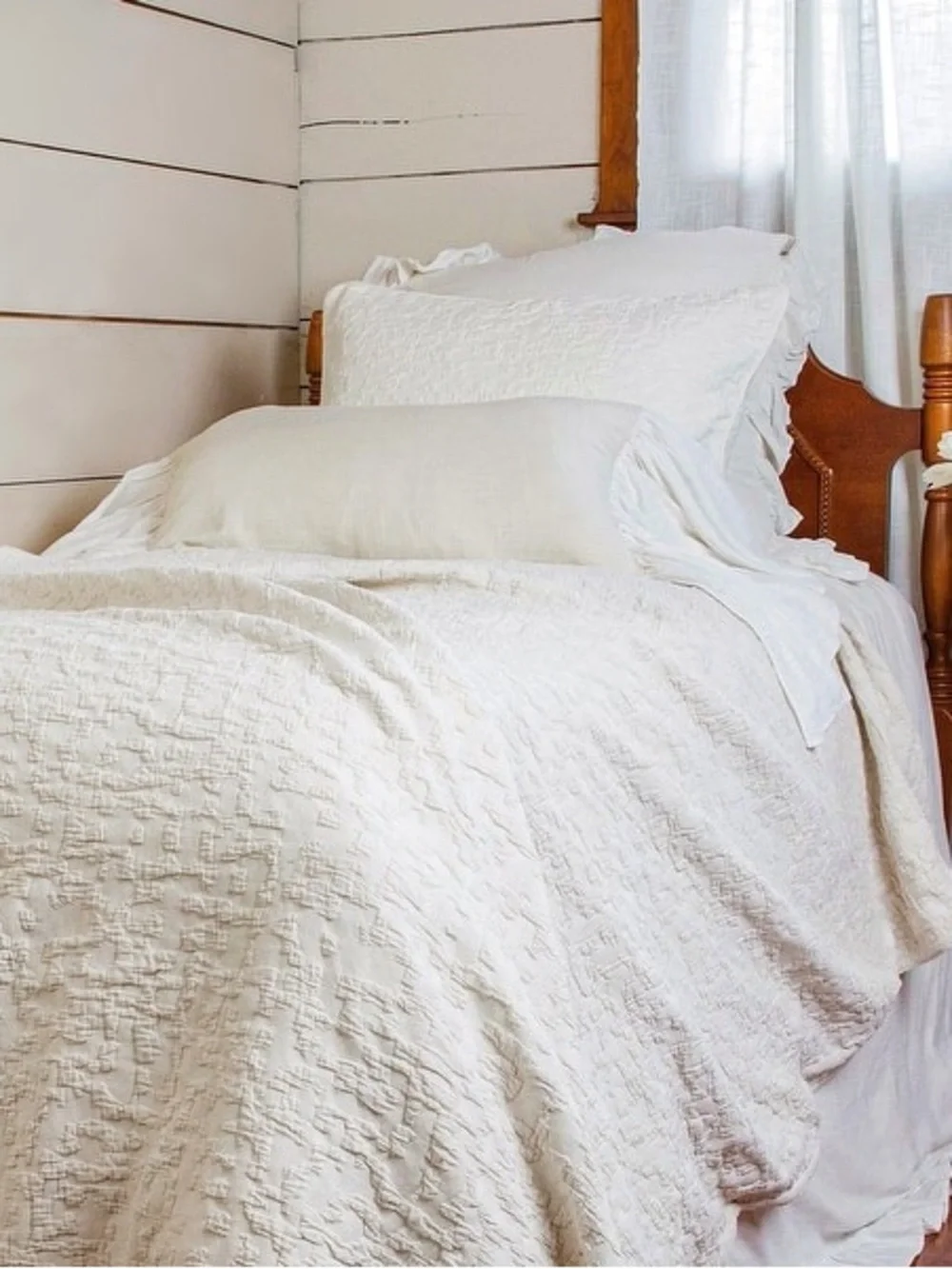 HiEnd Accents Porto Matelassé Textured 3 Piece Duvet Cover Set - Sz Full/Queen